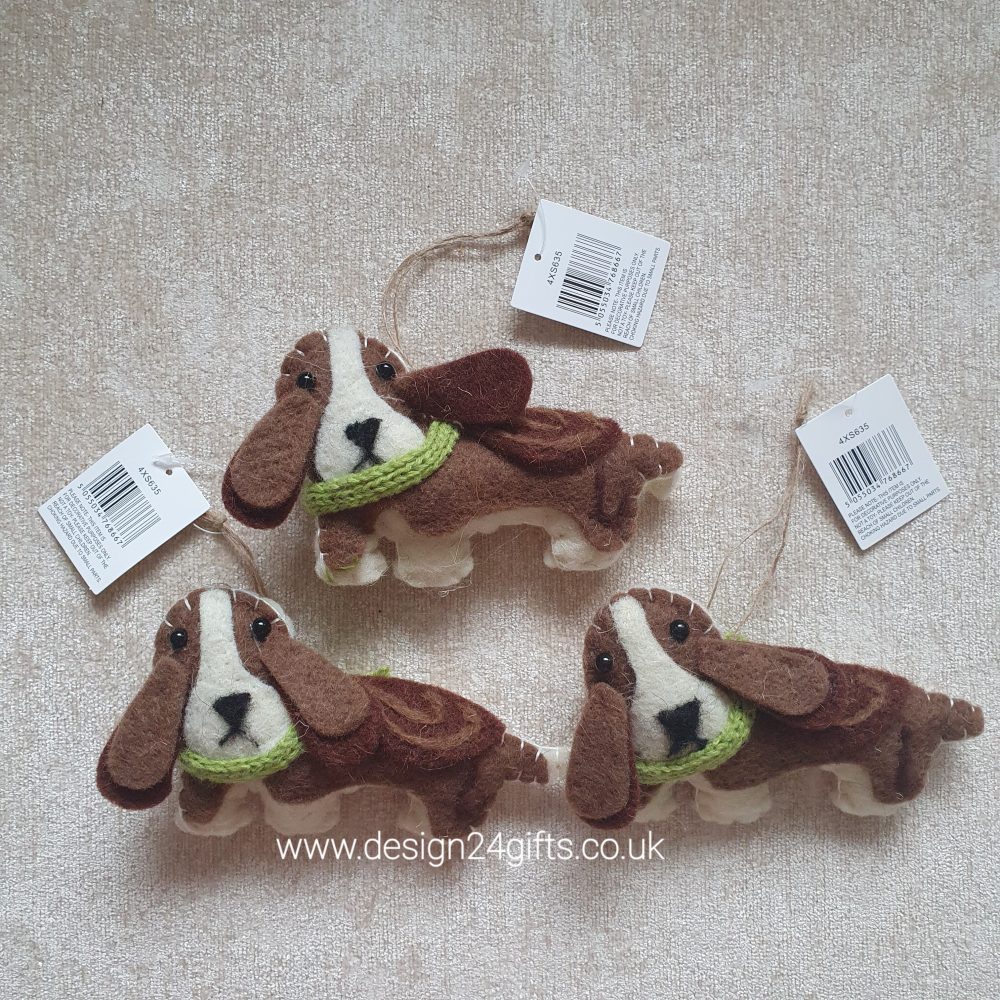 Felt Dog With Green Scarf Hanging Decoration - Langs