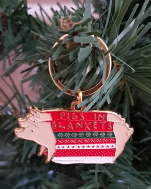 Christmas Pigs in Blankets Metal Keyring - CGB Giftware